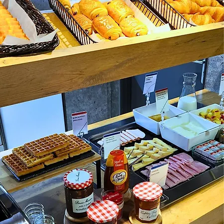 库唐斯宜必思快捷酒店