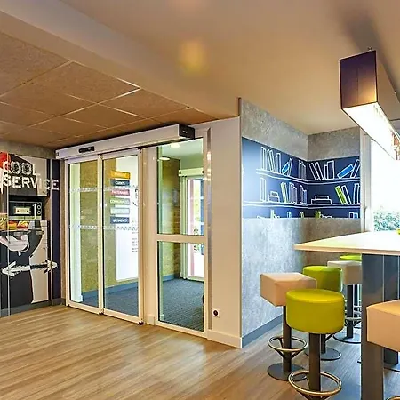 Ibis Budget Hotel 2*