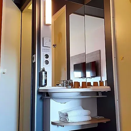 Ibis Budget Hotel 2*