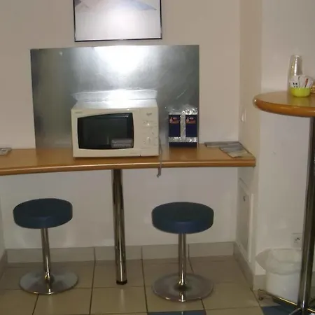 Ibis Budget Ξενοδοχείο Κουτάνς