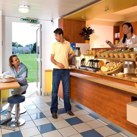 Ibis Budget Hotel 2*